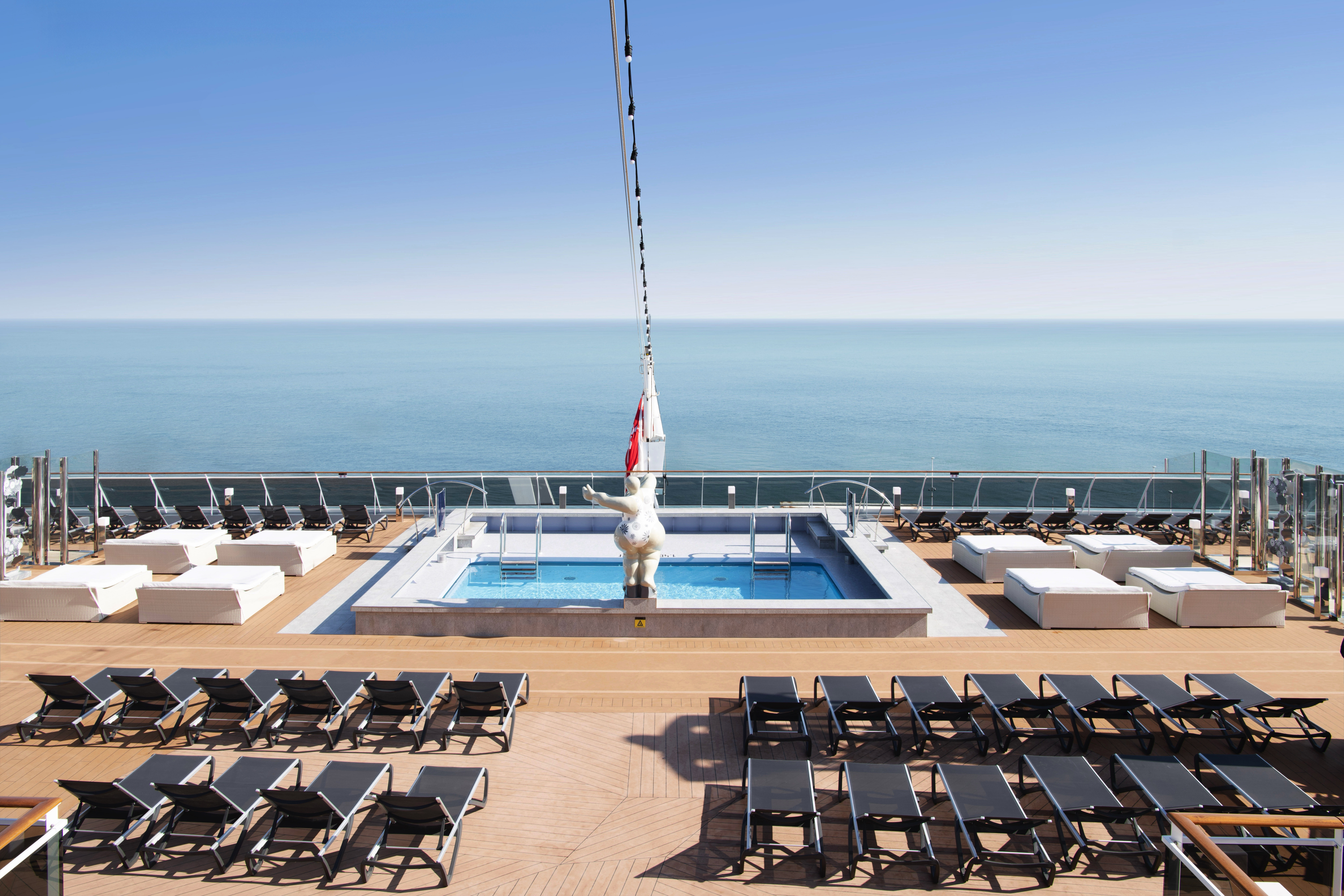 MSC Bellissima - Horizon Pool